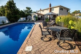 10 Pace Ct, West Islip, New York image 16