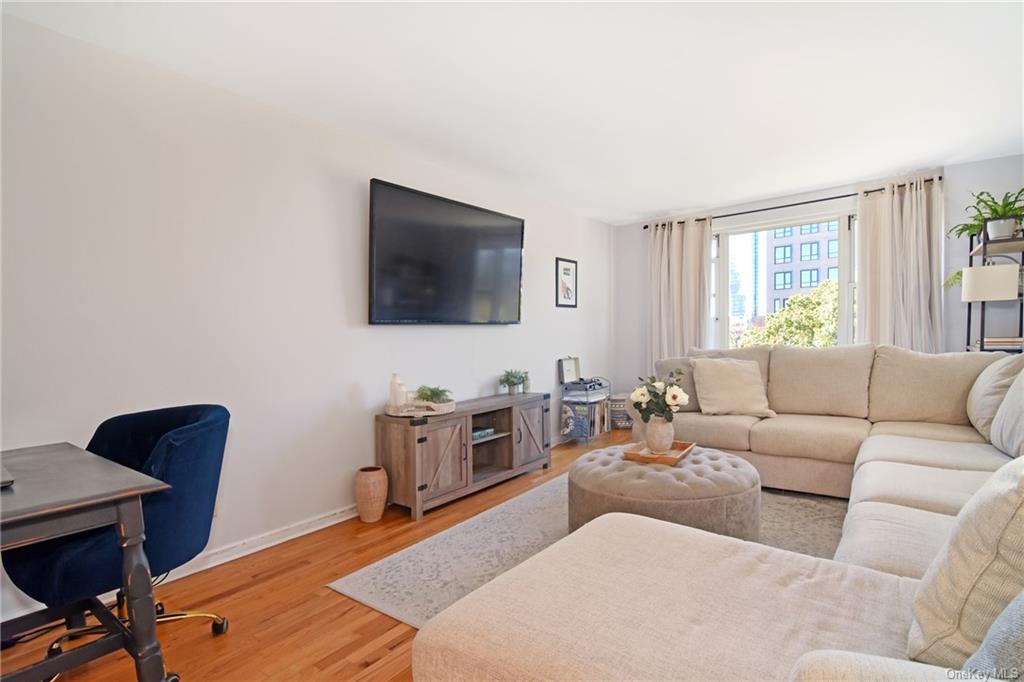 30 Broadway #6D, White Plains, New York image 2