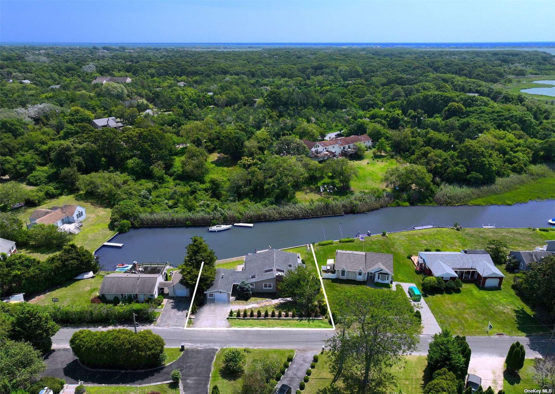 Property for Sale at 14 Landing Lane, Southampton, Hamptons, NY - Bedrooms: 2 
Bathrooms: 2  - $1,595,000