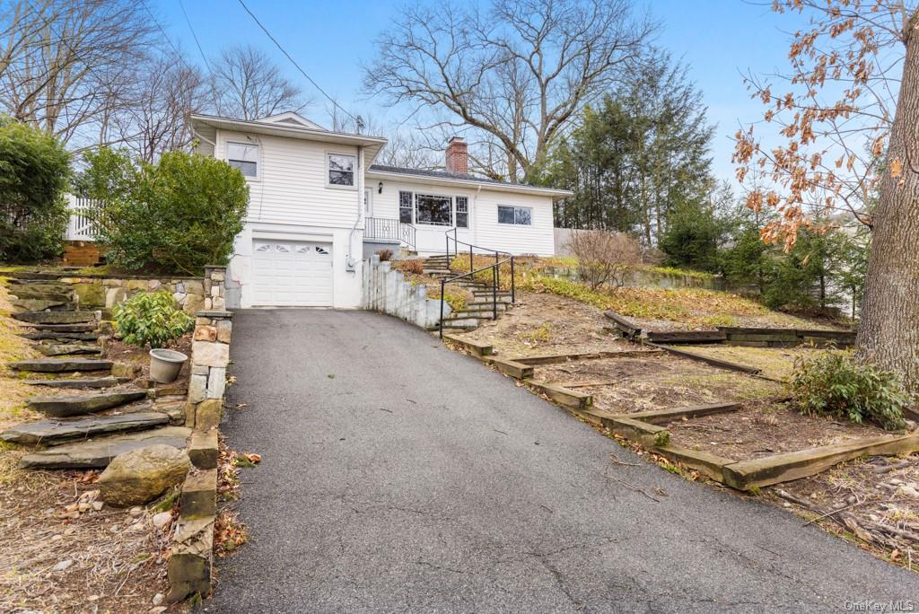 Photo 2 of 17 of 19 Bedford Avenue house