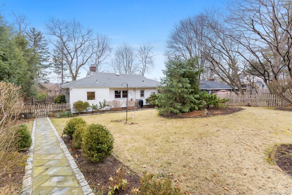 Photo 1 of 17 of 19 Bedford Avenue house