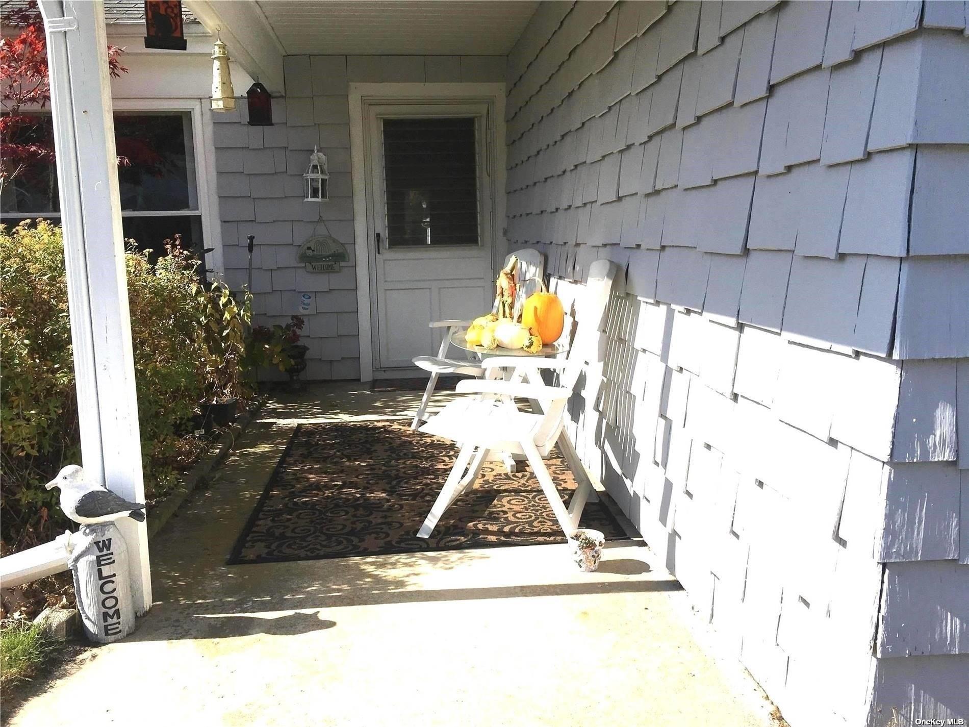 145 Edinburgh Drive #145, Ridge, New York image 4