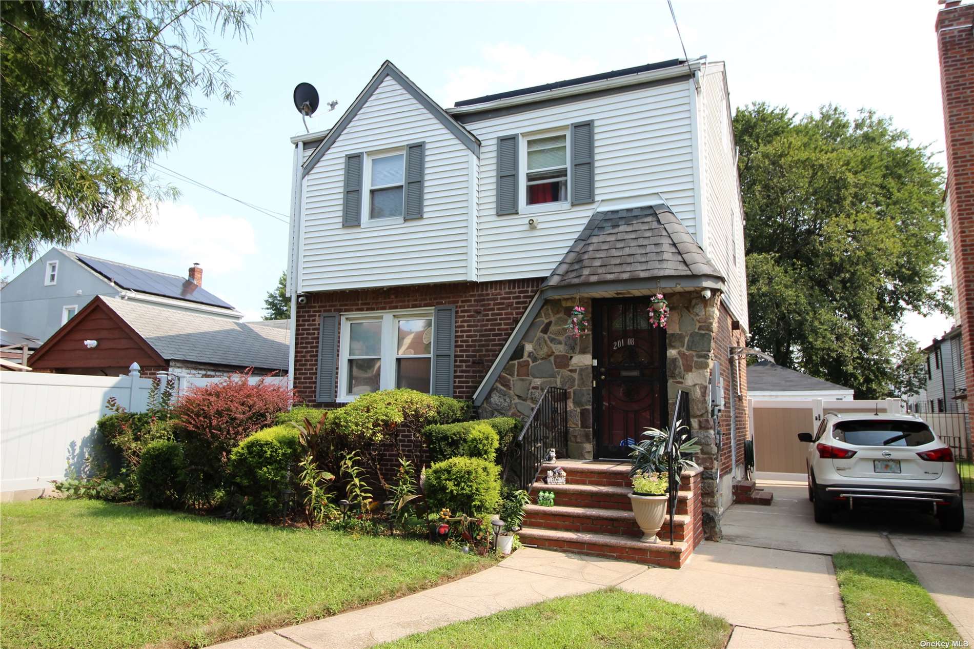 Property for Sale at 20108 116th Avenue, Saint Albans, Queens, NY - Bedrooms: 3 
Bathrooms: 2 
Rooms: 9  - $700,000