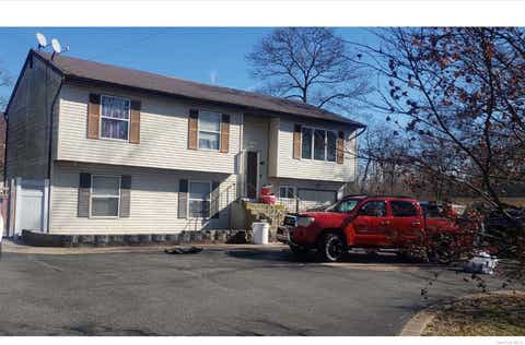Homes For Sale - 657 Wilson Boulevard<br/> Central Islip, NY 11722