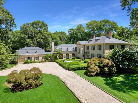 10A Hastings Road Old Westbury NY 11568