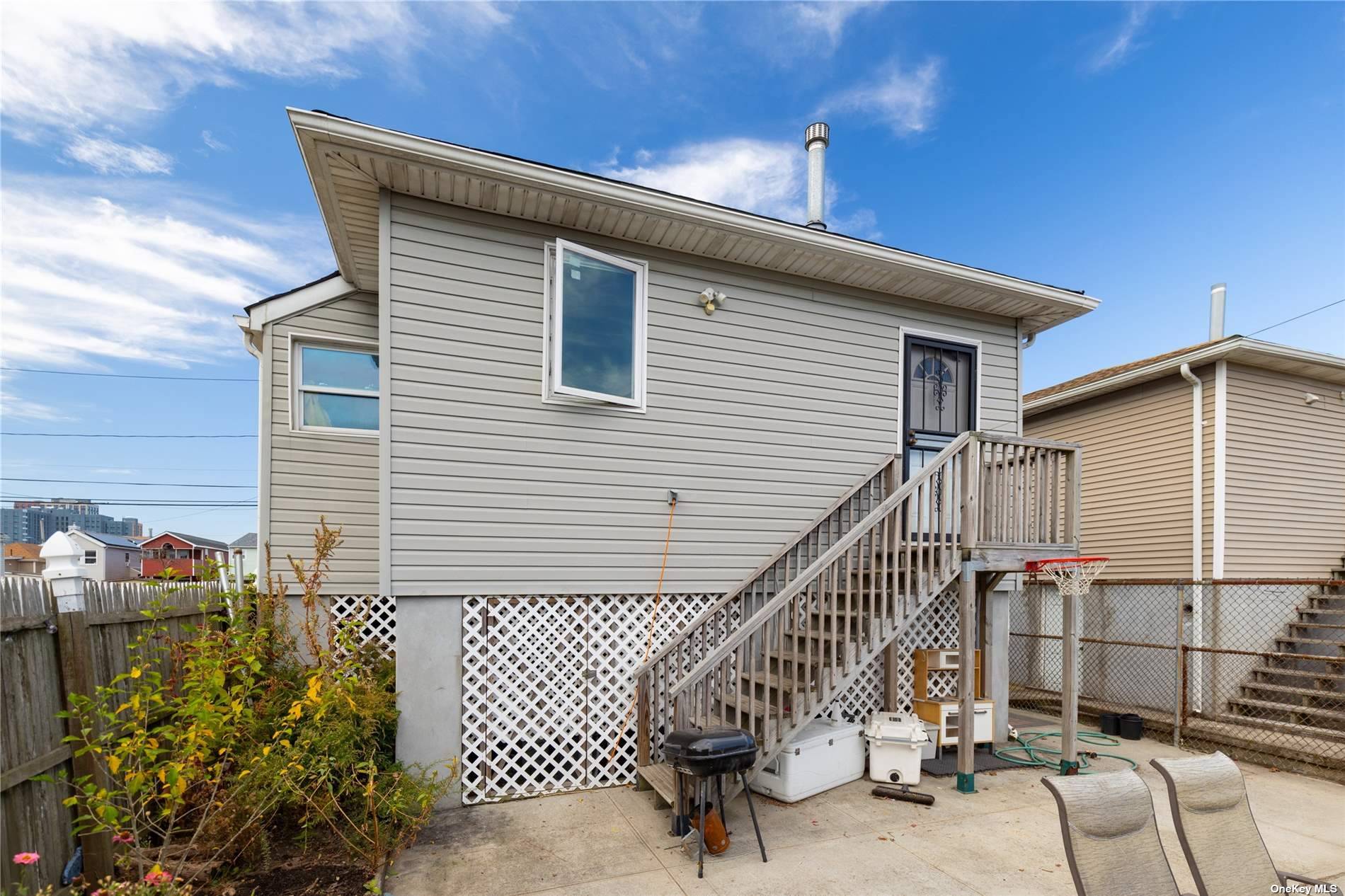 440 Beach 46th Street, Far Rockaway, New York image 30