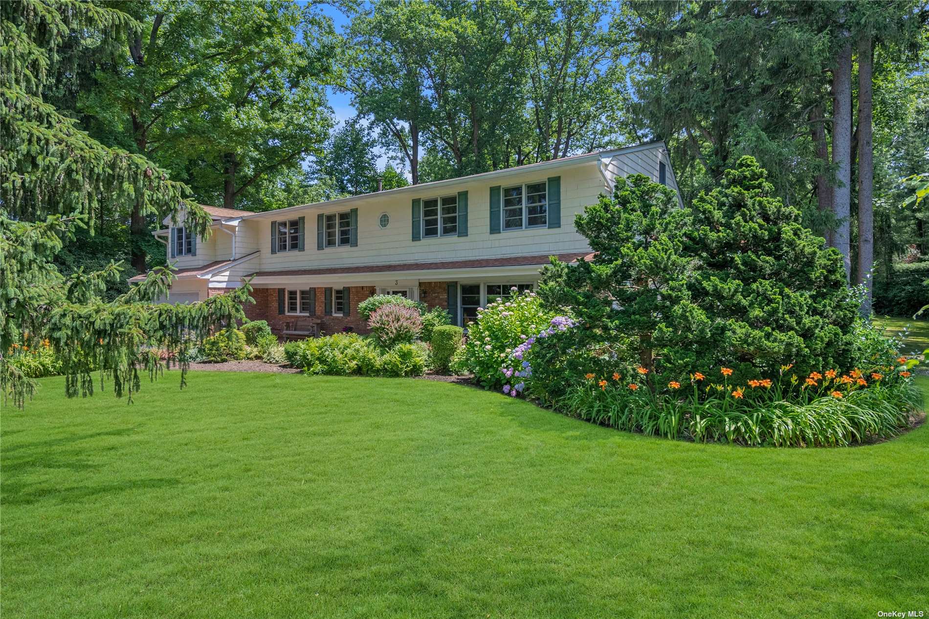 3 Nancy Court, Manhasset, New York image 32