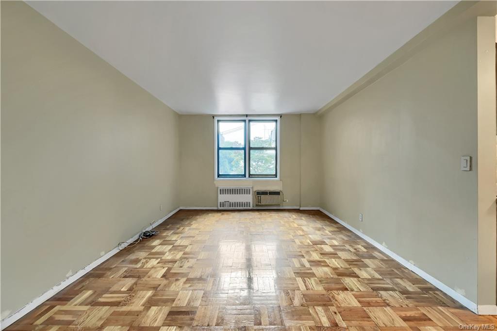 Photo 5 of 11 of 555 Bronx River Road 2A co-op property