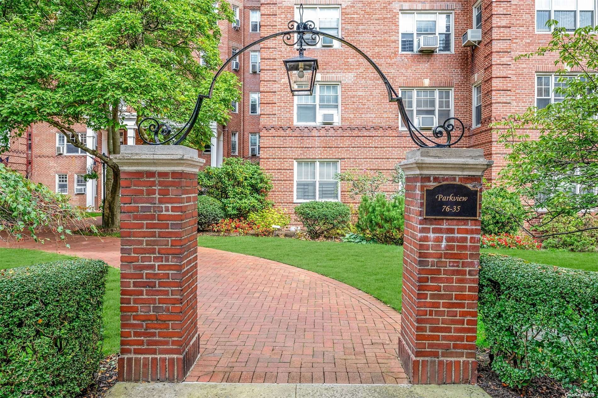 76-35 113th Street #4K, Forest Hills, New York image 4