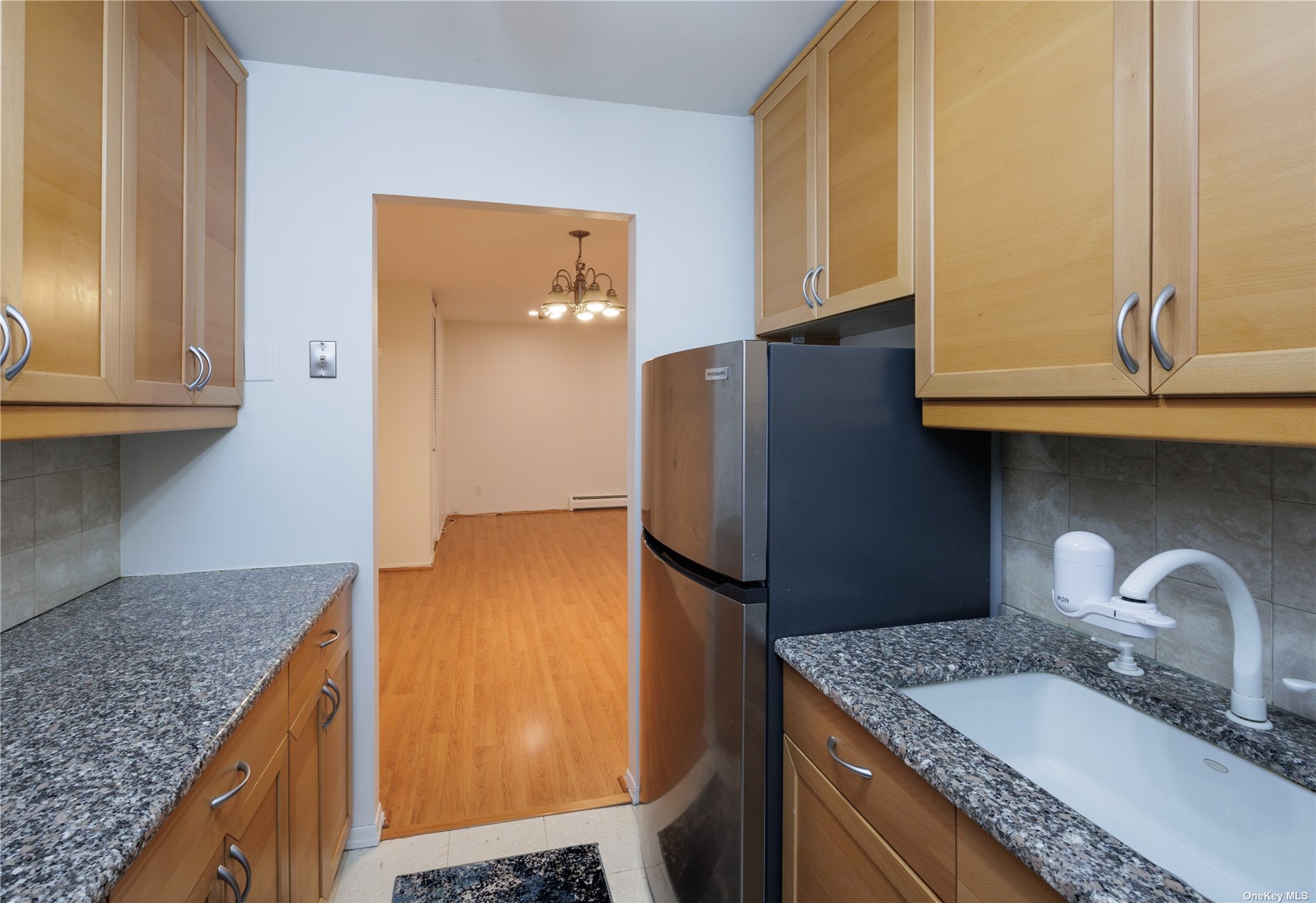 Photo 10 of 18 of 90 S Park Avenue B10 co-op property
