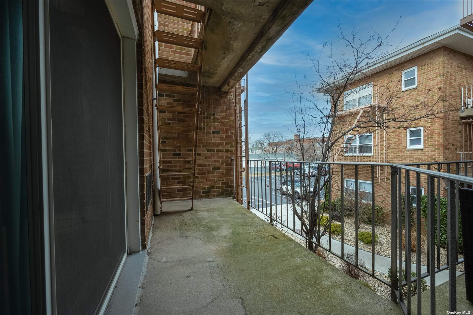 Photo 15 of 18 of 90 S Park Avenue B10 co-op property
