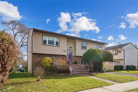 Homes For Sale - 400 North Columbus A Ave<br/> Freeport, NY 11520