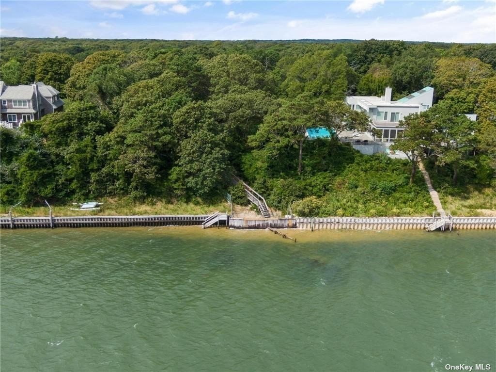 16 Lynn Court, Hampton Bays, New York image 29