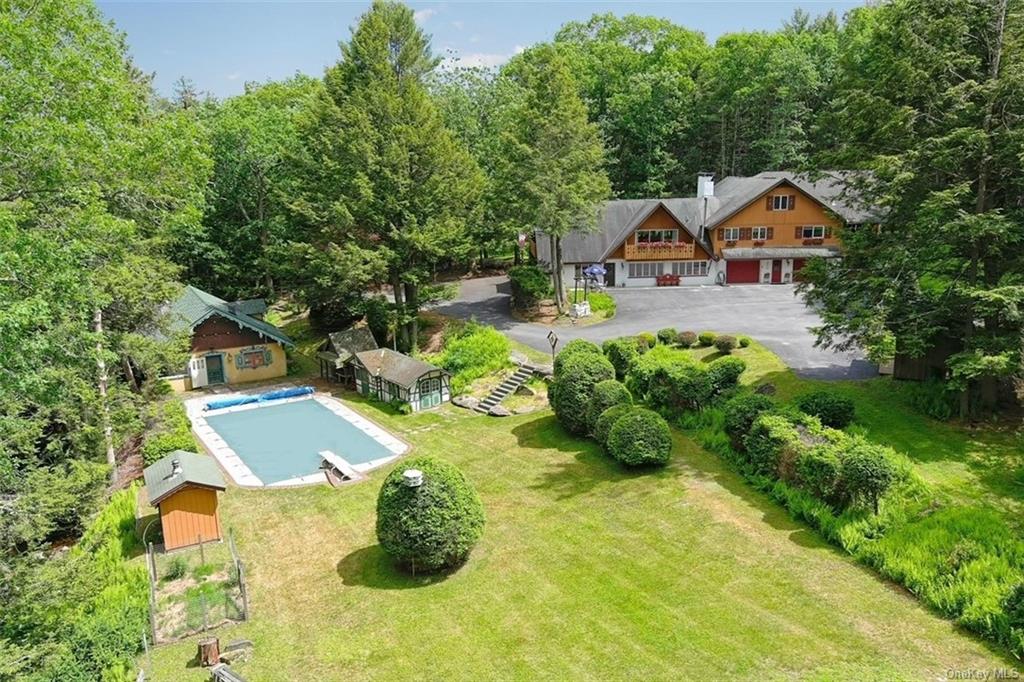 Property for Sale at 432 Black Road, Glen Spey, New York - Bedrooms: 5 
Bathrooms: 4 
Rooms: 12  - $1,295,000