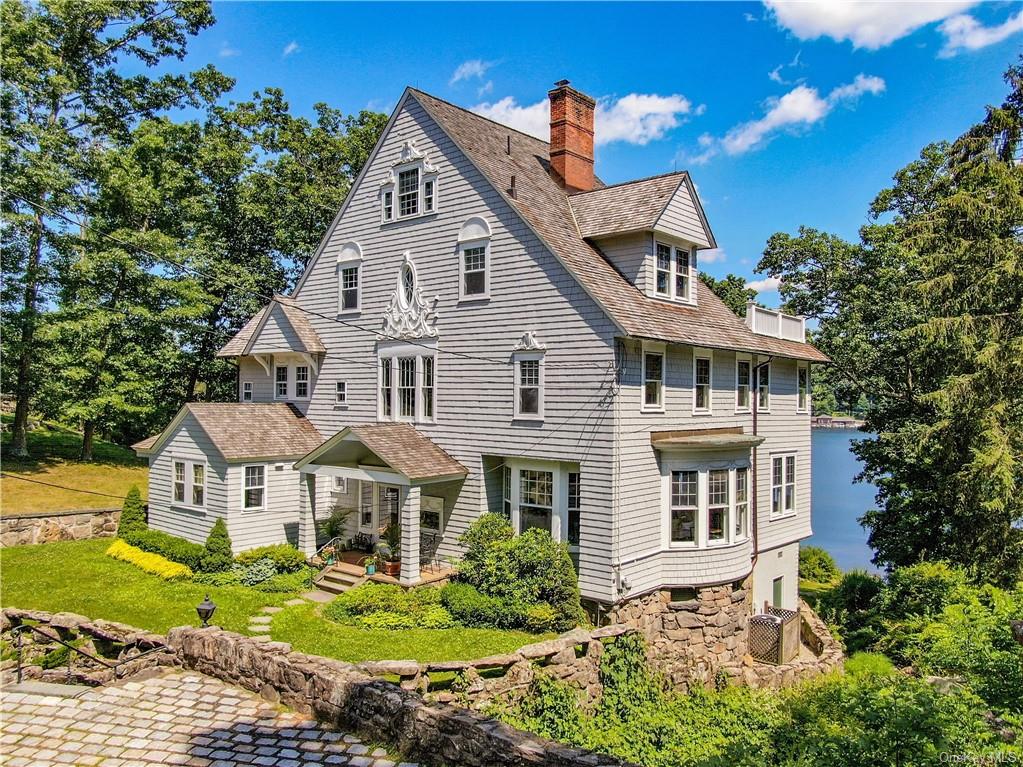 Property for Sale at 103 W Lake Road, Tuxedo Park, New York - Bedrooms: 6 
Bathrooms: 6 
Rooms: 14  - $2,250,000