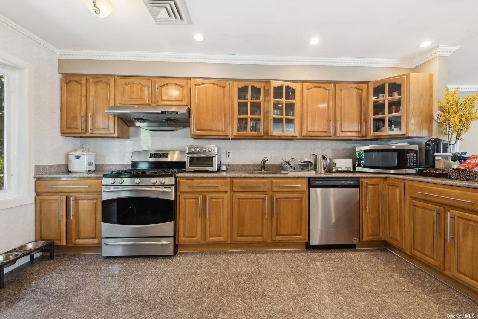 758 Turf Road, North Woodmere, New York image 13