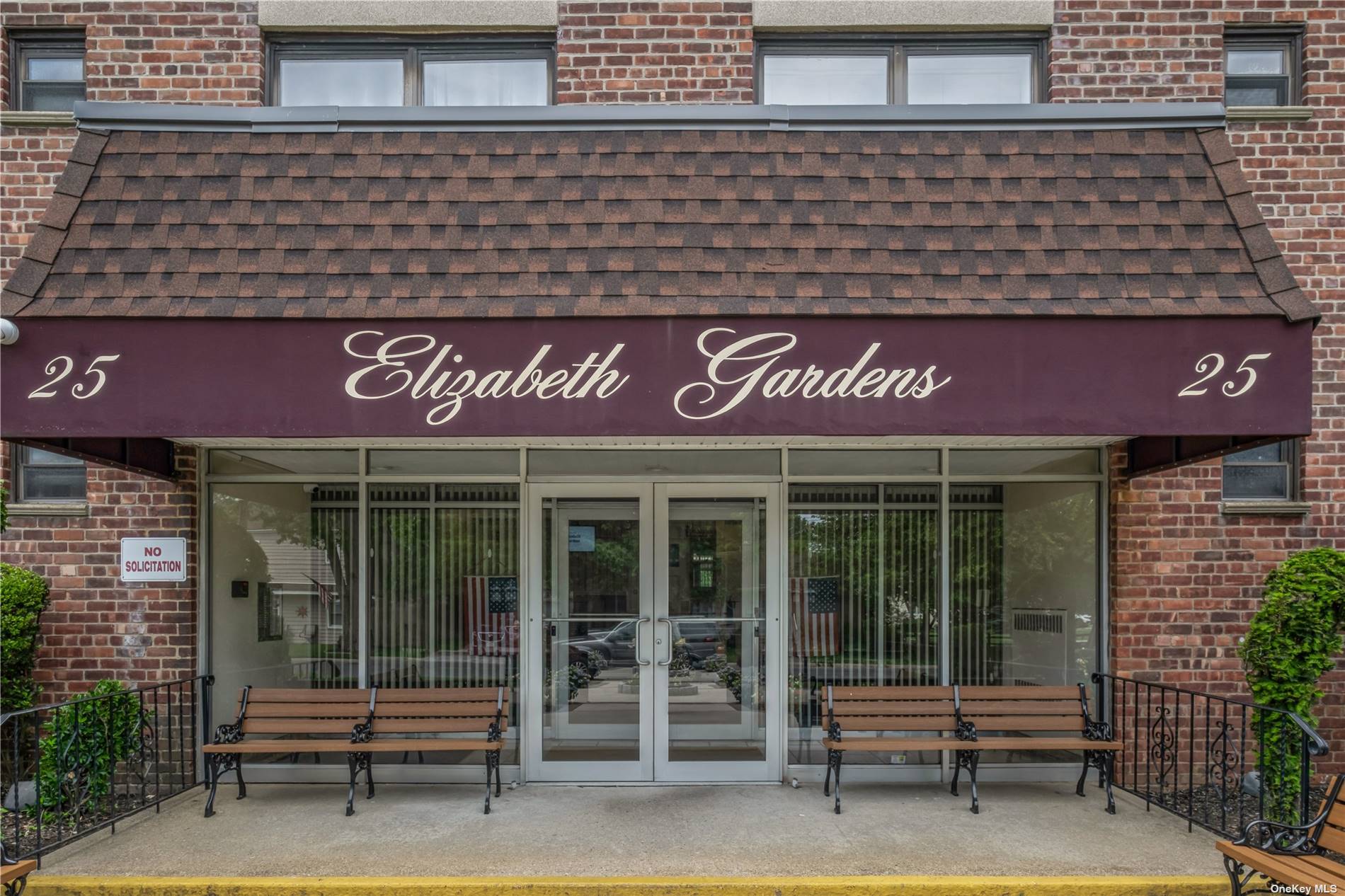 25 Elizabeth Street #2Y, Farmingdale, New York image 1