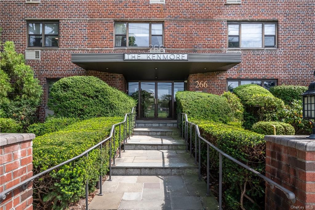 266 Pelham Road #3F, New Rochelle, New York image 16