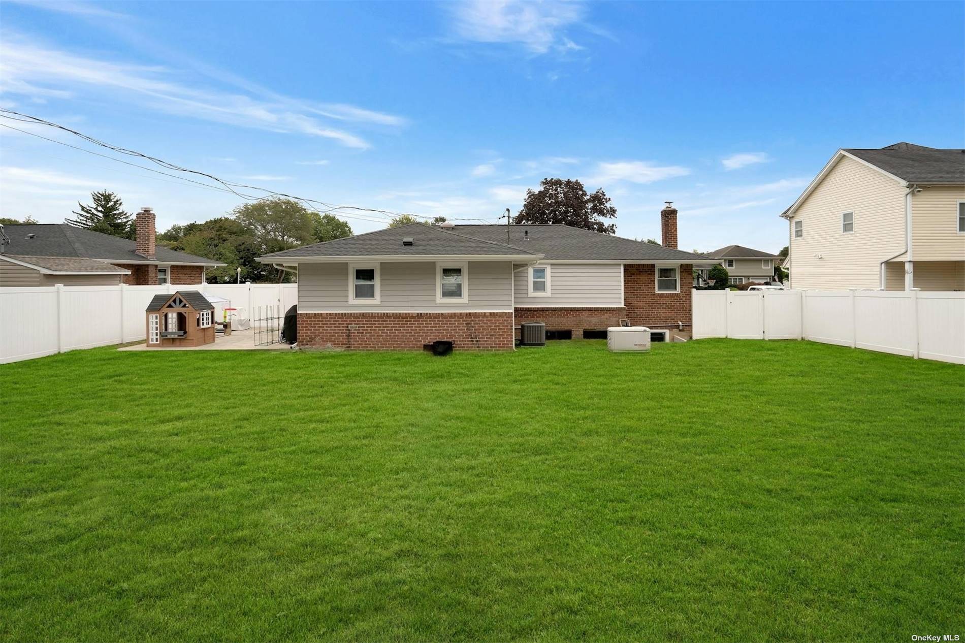 52 Terry Lane, Commack, New York image 32