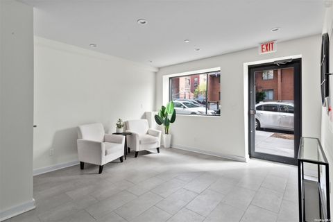 23-23 30th Road Astoria NY 11102