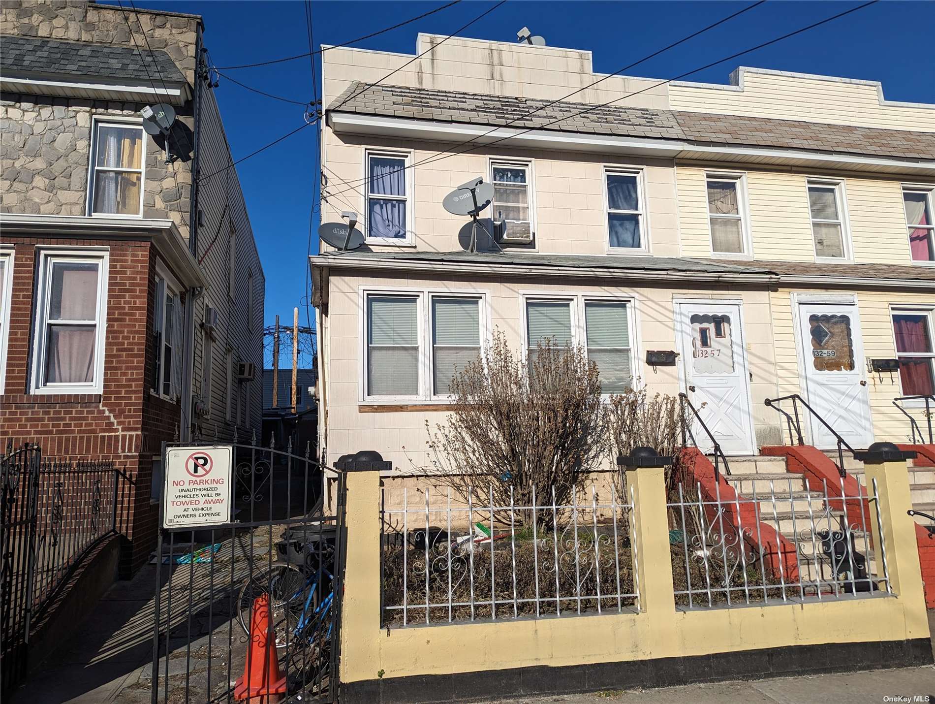 13257 Metropolitan Avenue, Richmond Hill, Queens, NY - 4 Bedrooms  
3 Bathrooms  
9 Rooms - 