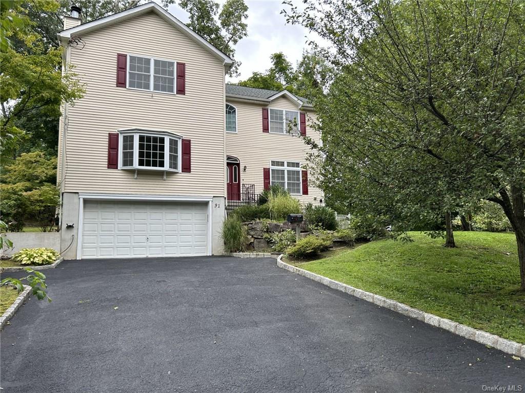 91 Woodcrest Avenue, White Plains, New York - 4 Bedrooms  
4 Bathrooms  
8 Rooms - 