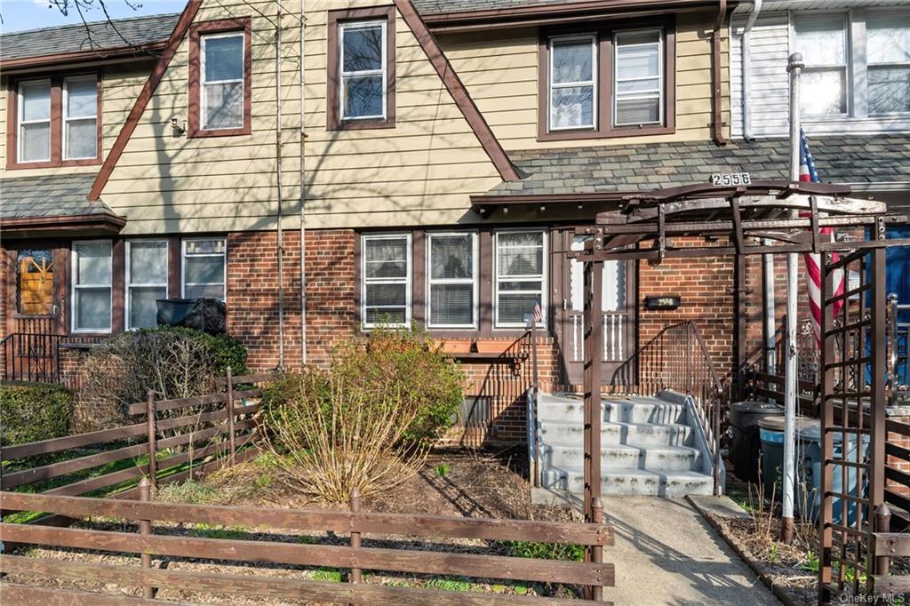 Property for Sale at 2556 Mickle Avenue, Bronx, New York - Bedrooms: 3 
Bathrooms: 2 
Rooms: 5  - $599,000