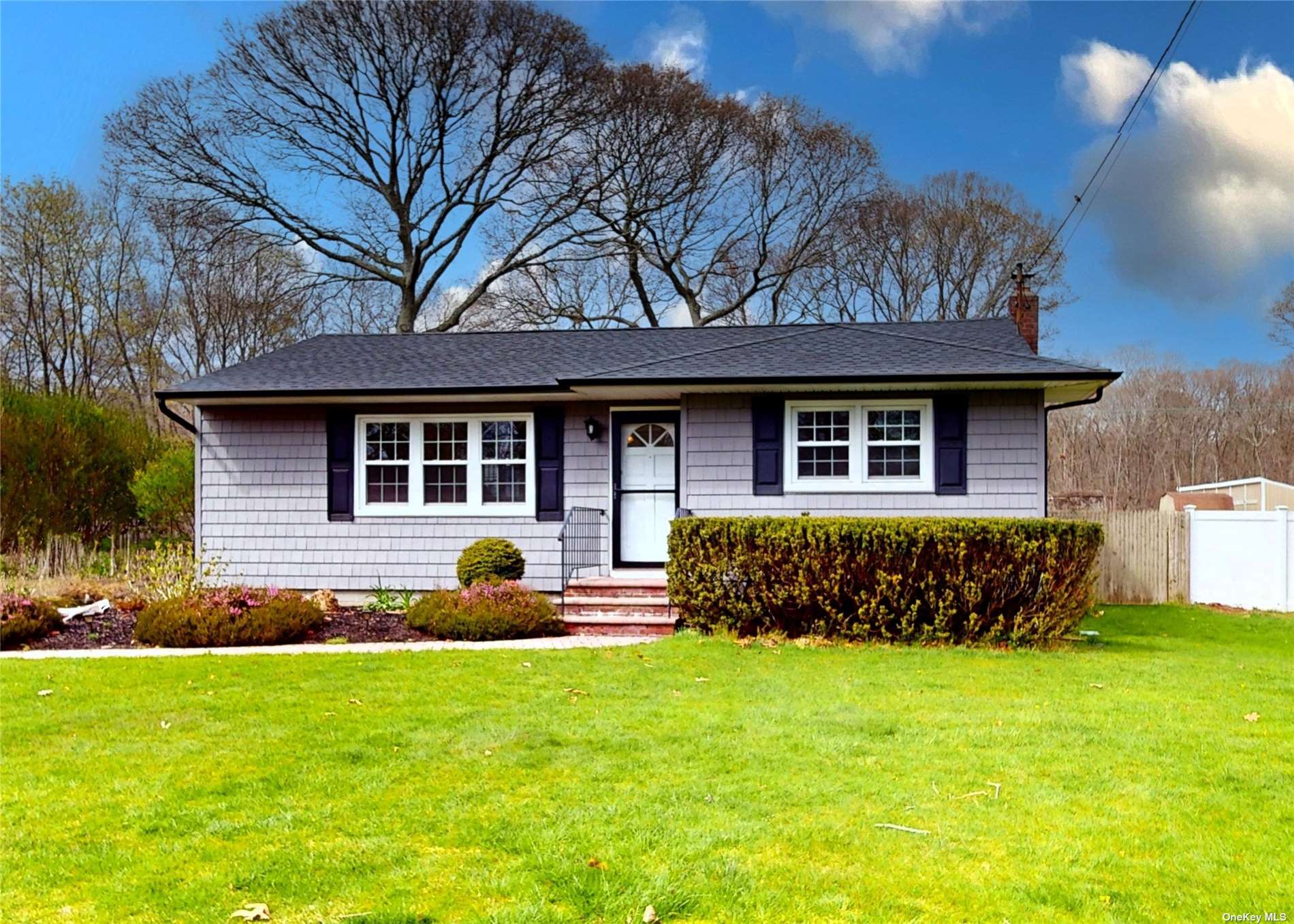 Property for Sale at 5 Tulip Court, Moriches, Hamptons, NY - Bedrooms: 2 
Bathrooms: 2  - $559,000