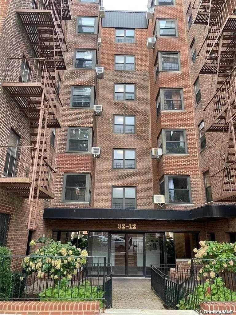 32-42 92nd Street St #B306, East Elmhurst, New York image 1