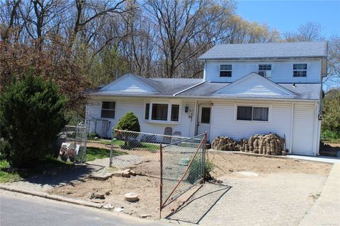 58 Brook Avenue Wyandanch NY 11798