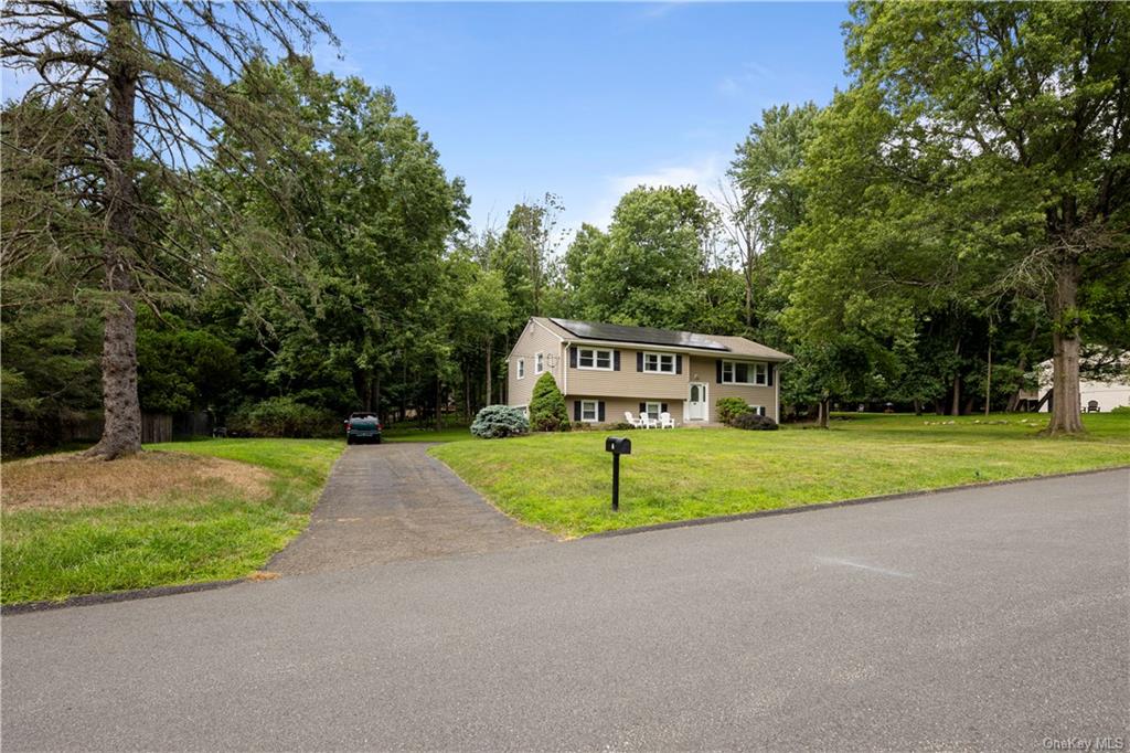 6 Apple Blossom Court, Airmont, New York image 23