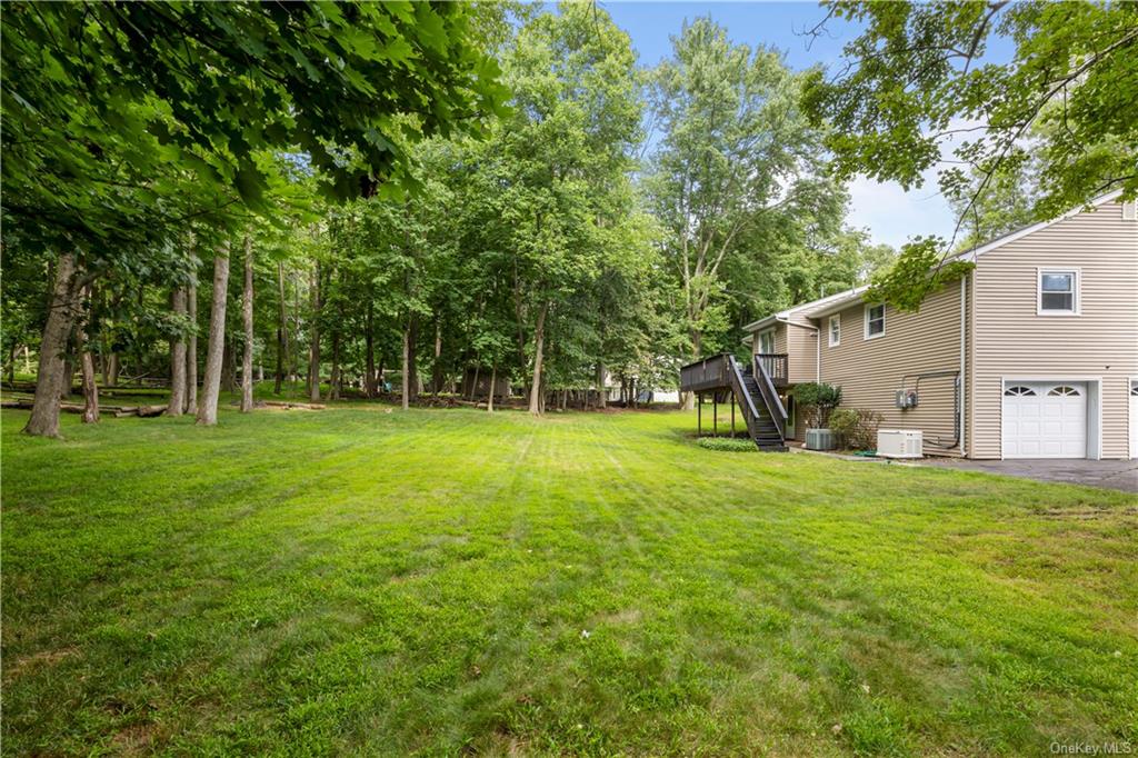 6 Apple Blossom Court, Airmont, New York image 26