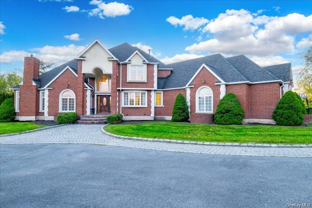 Property for Sale at 3 Bristol Drive, Middletown, New York - Bedrooms: 5 
Bathrooms: 7 
Rooms: 16  - $2,000,000
