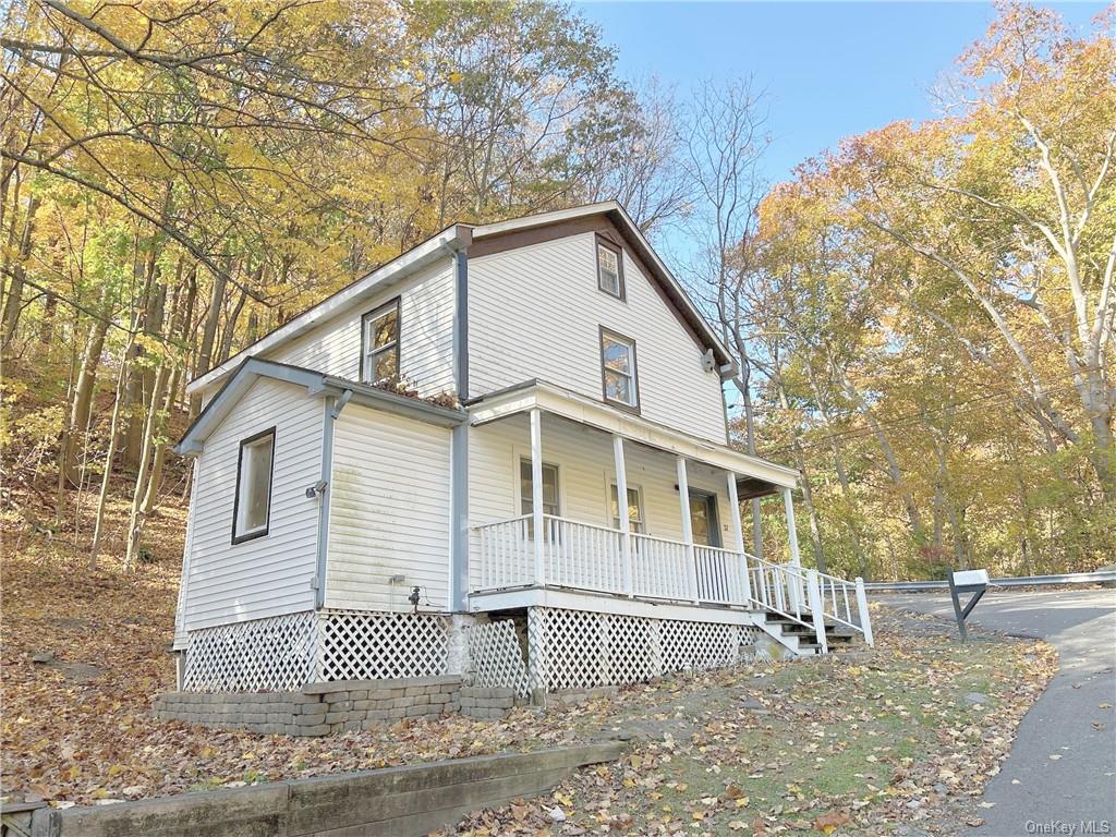 Property for Sale at 37 Maple Avenue, Highland, New York - Bedrooms: 3 
Bathrooms: 2 
Rooms: 7  - $142,500