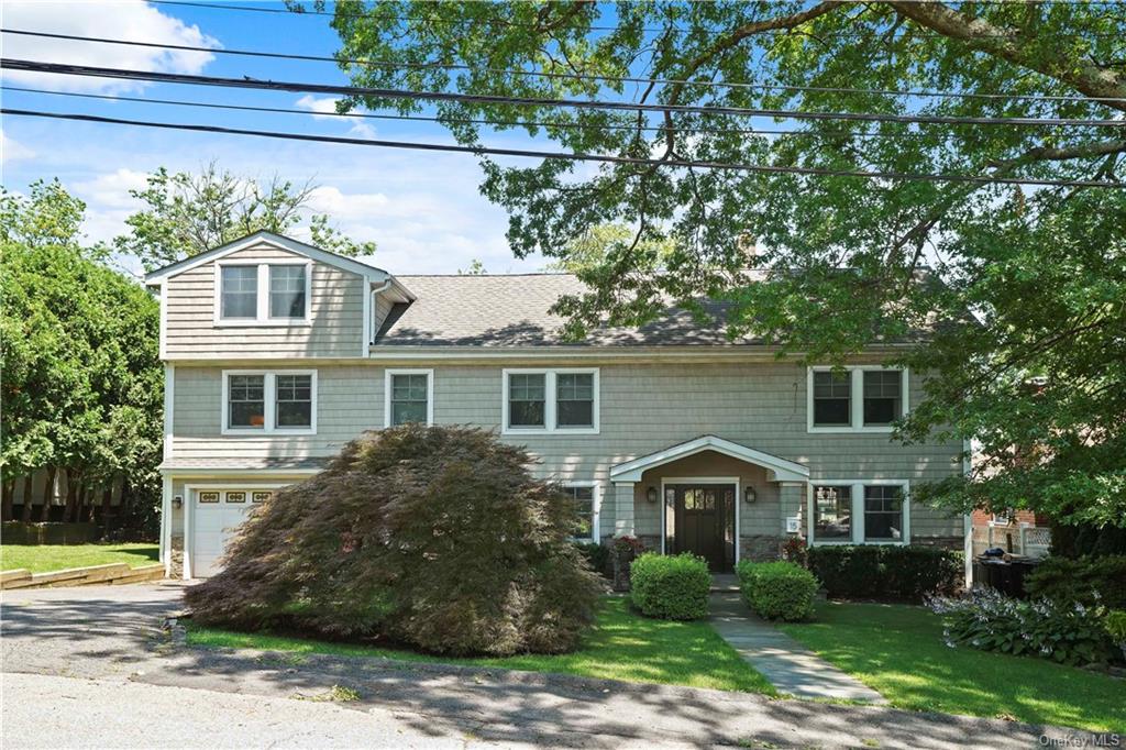 Photo 1 of 11 Roundhill Drive, Yonkers, New York, $899,000, Web #: 6318860