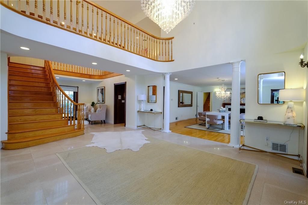 Photo 5 of 36 of 23 Leatherstocking Lane house
