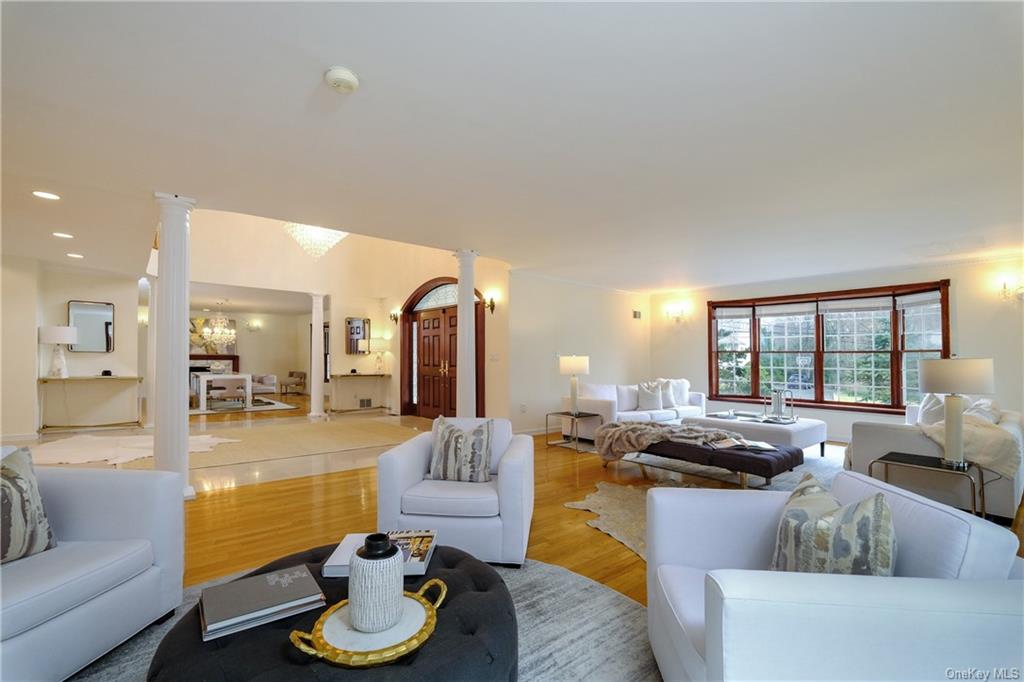 Photo 6 of 36 of 23 Leatherstocking Lane house