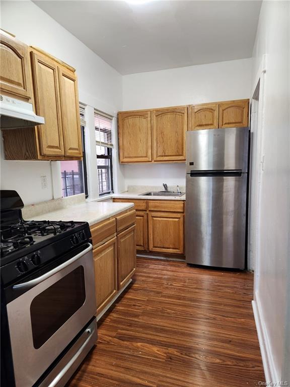 Rental Property at 67 Caryl Avenue 4, Yonkers, New York - Bedrooms: 3 
Bathrooms: 1 
Rooms: 8  - $2,850 MO.