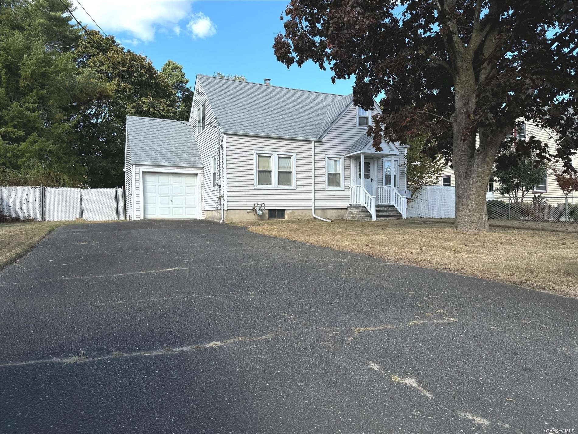 38 2nd Avenue, Central Islip, New York image 2