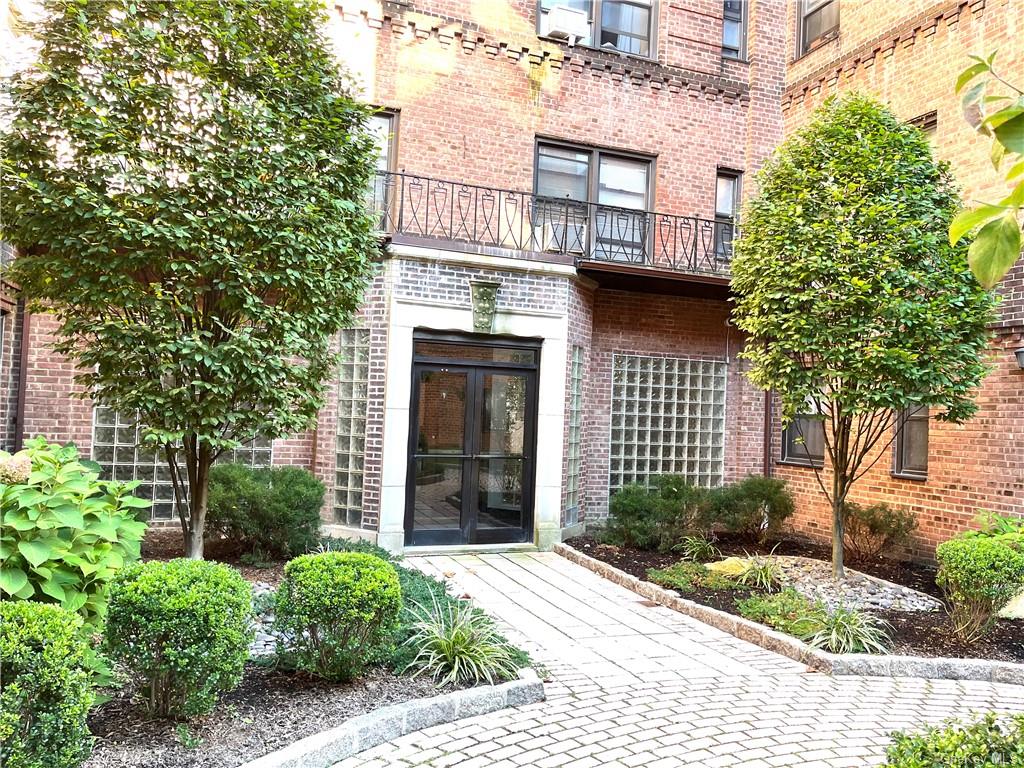 101 Ellwood Avenue #3G, Mount Vernon, New York image 1