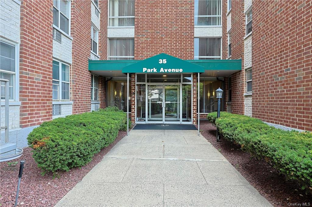 35 Park Avenue #6F, Suffern, New York image 2