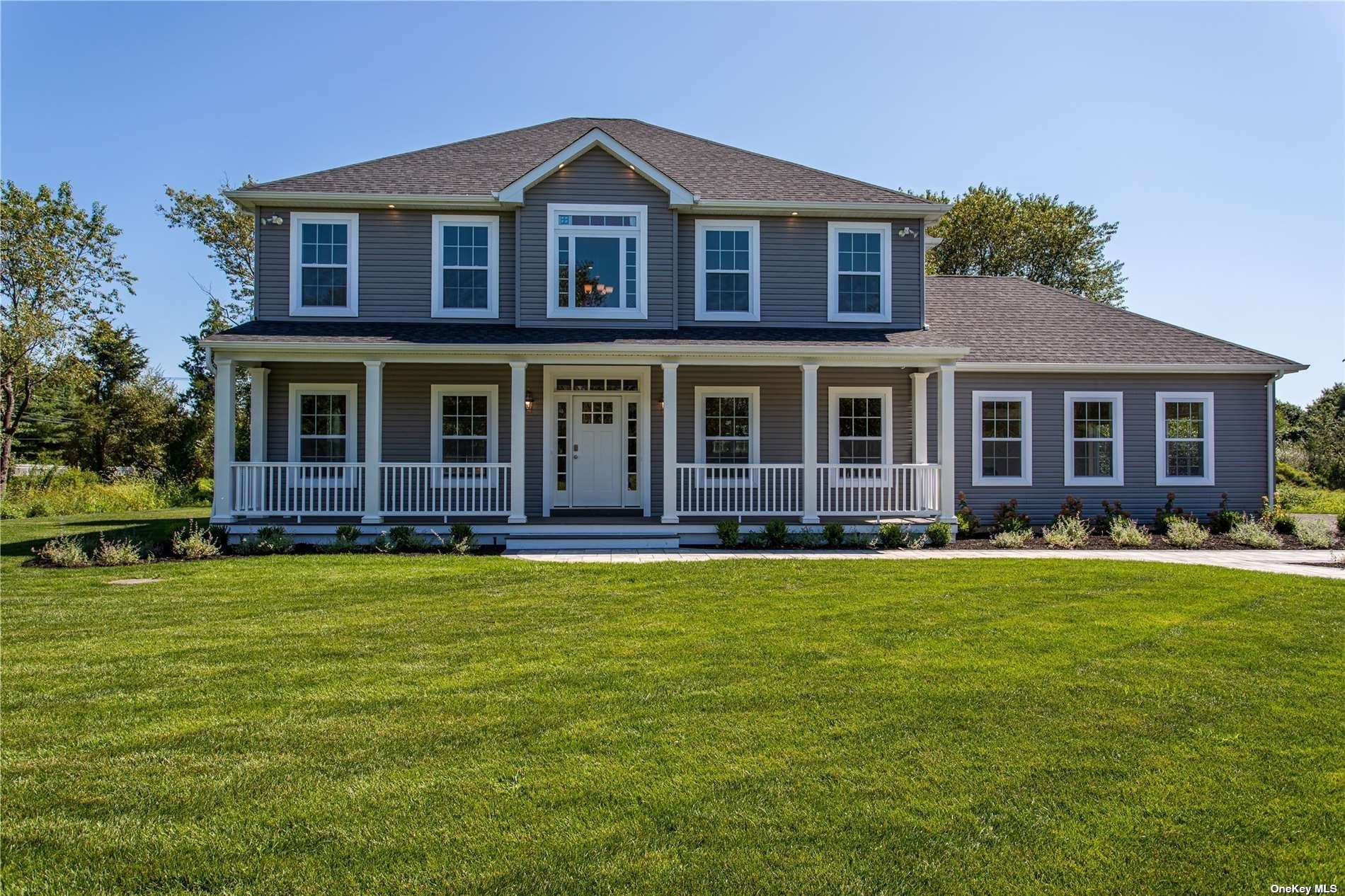 Baywood Path, Center Moriches, Hamptons, NY - 4 Bedrooms  
3 Bathrooms - 