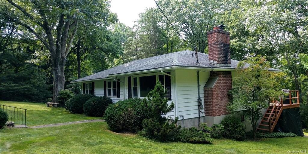 Photo 11 of 20 of 85 Hickory Lane house