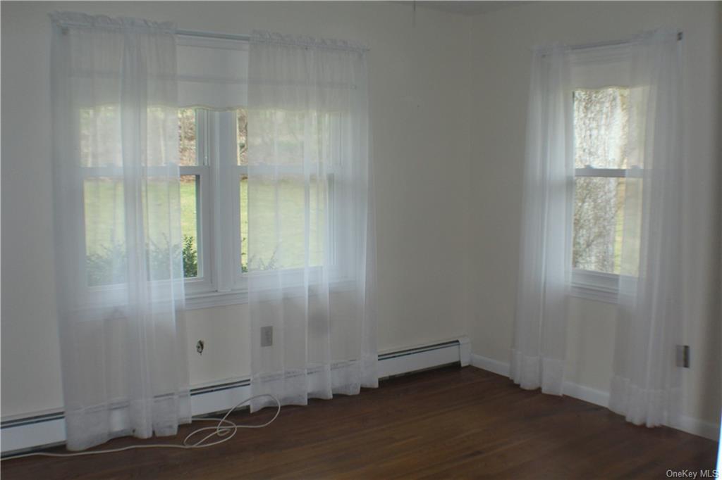 Photo 10 of 20 of 85 Hickory Lane house