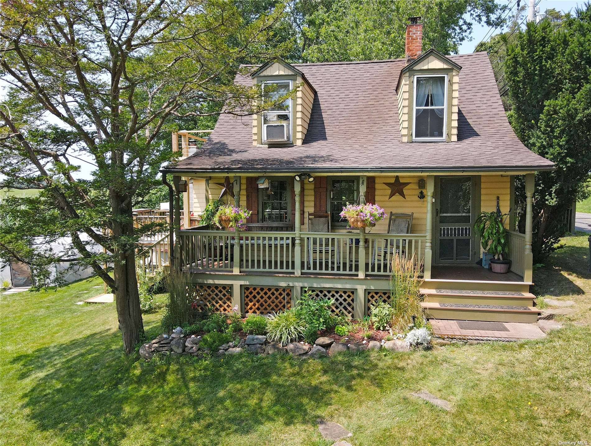 View Wading River, NY 11792 house