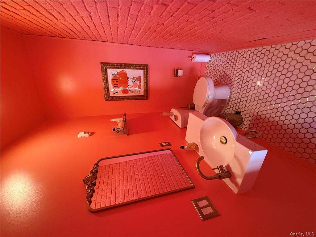 Wappingers Falls, New York 12590, United States, ,Residential,Pending,36439