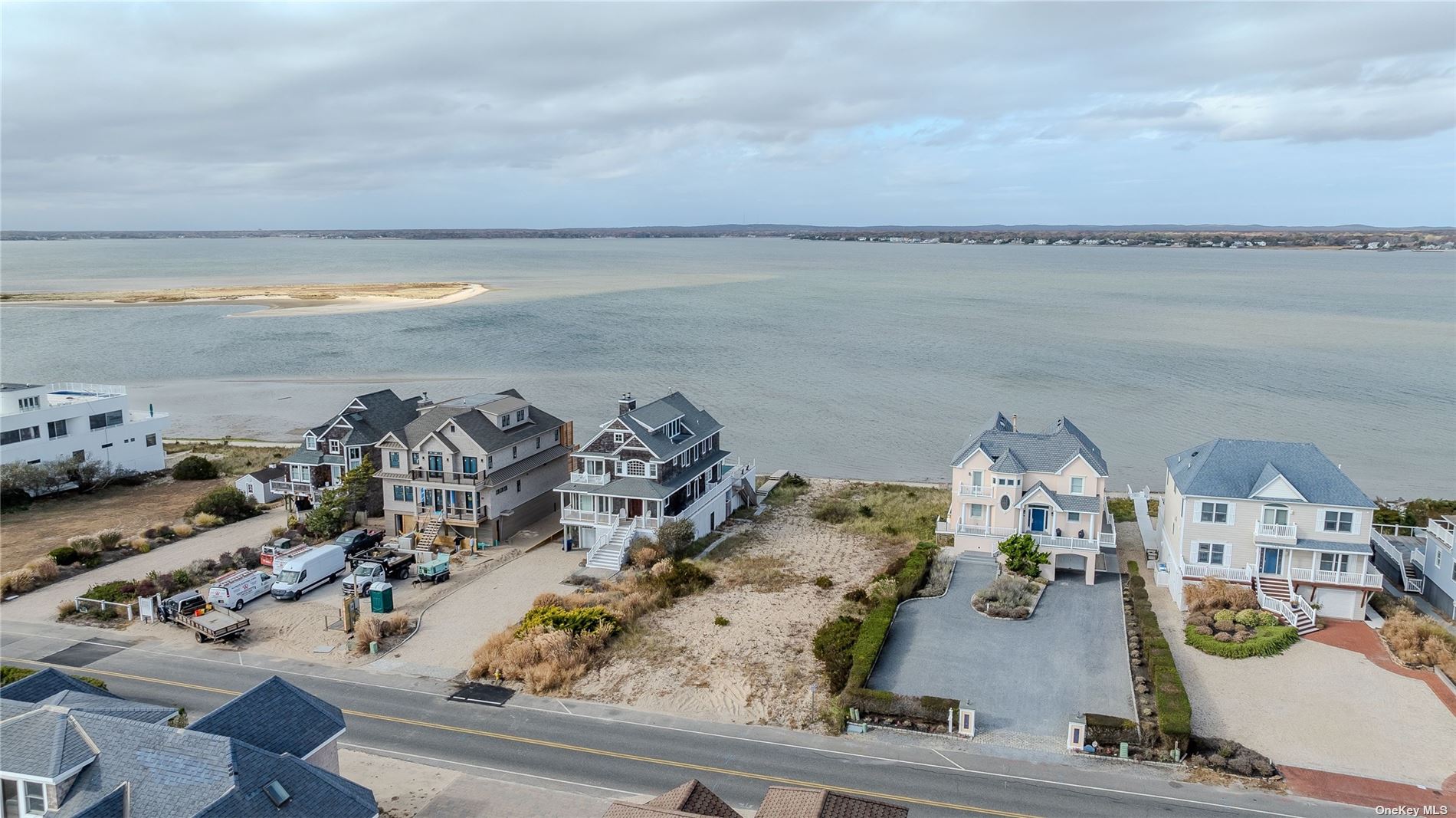 682 Dune Road, Westhampton Beach, New York image 10