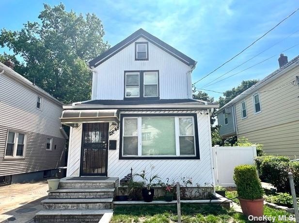 Property for Sale at 12248 Grayson Street, Springfield Gardens, Queens, NY - Bedrooms: 3 
Bathrooms: 3 
Rooms: 7  - $414,900