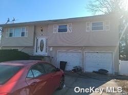 608 Spur Drive, Bay Shore, New York image 1