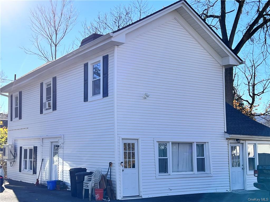 Rental Property at 41 Willow Avenue 5, Cornwall, New York - Bedrooms: 2 
Bathrooms: 1 
Rooms: 4  - $1,950 MO.